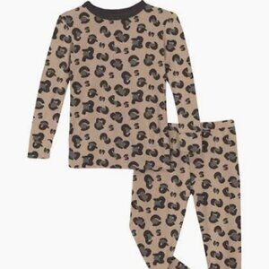 Kickee Pants Print Long Sleeve Pajama Set - Suede Cheetah 4T Leopard Pajamas $42